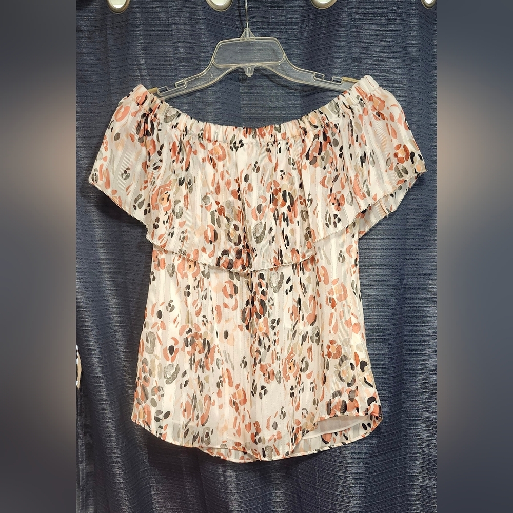 White House Black Market off the shoulder Top